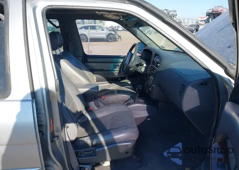 2000 Infiniti Qx4 z USA, uszkodzony, nr VIN JNRAR07Y7YW084994